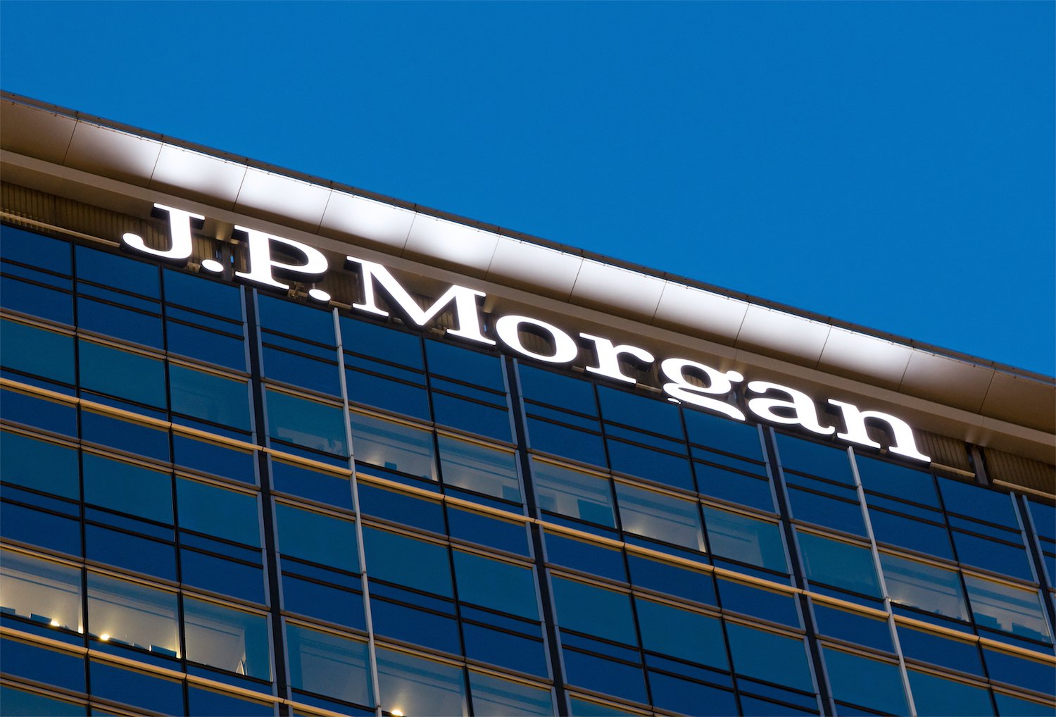 jpmorgan bank of canada issue insurance blockchain